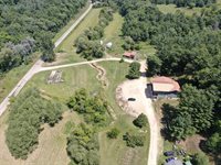 26378 Drake Ln, Henrietta, WI 53924