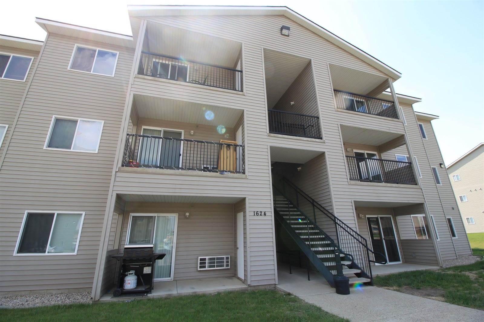 1620 20th Ave #101 NW, Minot, ND 58703