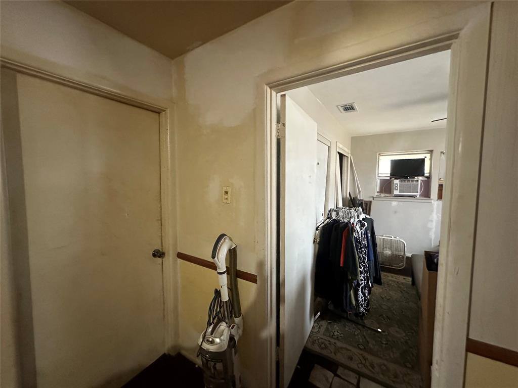 654 Rutgers Drive, Lancaster, TX 75134