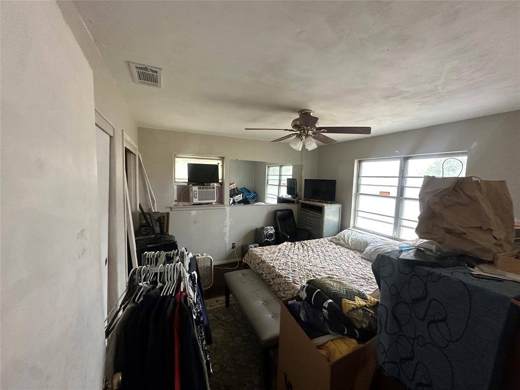 654 Rutgers Drive, Lancaster, TX 75134