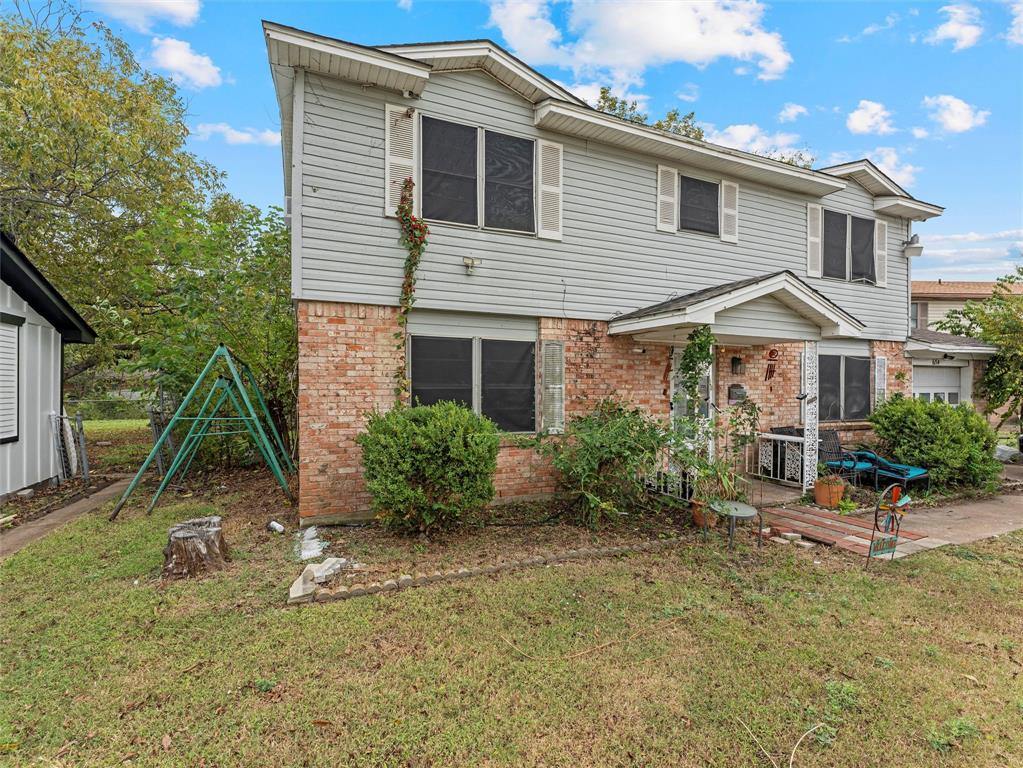 654 Rutgers Drive, Lancaster, TX 75134