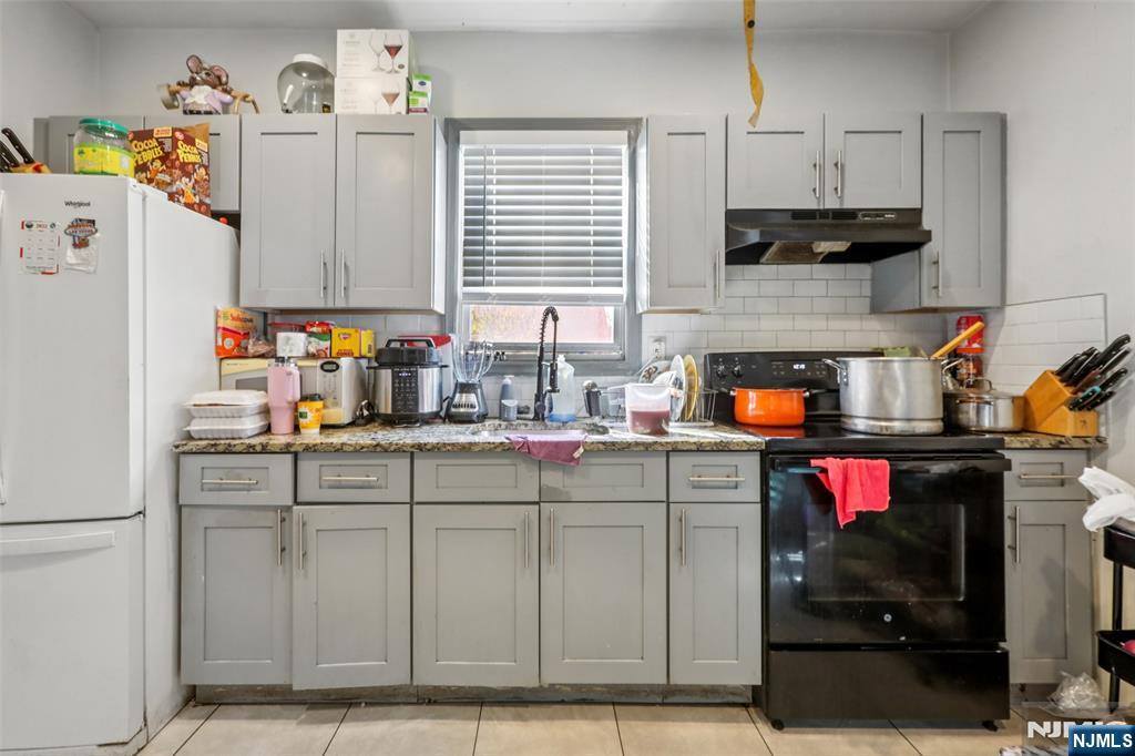 99 Alexander, Newark, NJ 07106