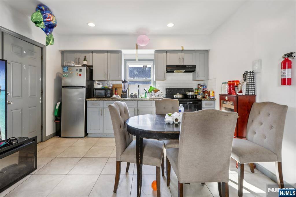 99 Alexander, Newark, NJ 07106