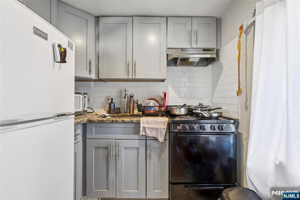 99 Alexander, Newark, NJ 07106