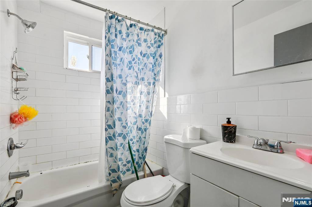 99 Alexander, Newark, NJ 07106