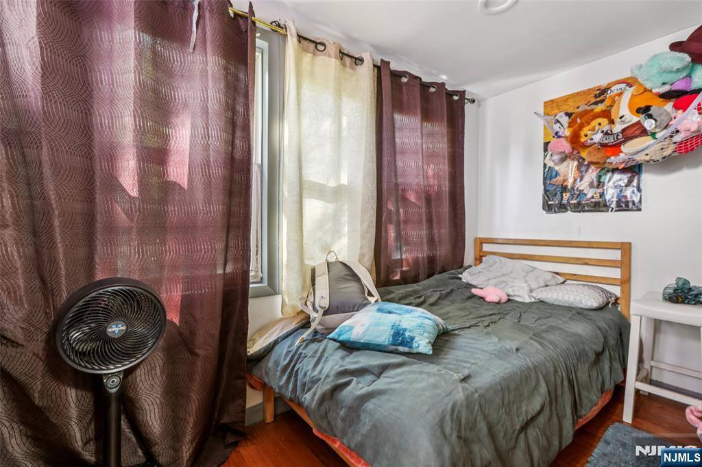 99 Alexander, Newark, NJ 07106