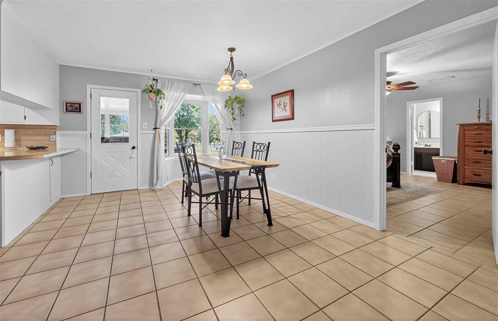 6828 Mandy Lane, Tyler, TX 75703