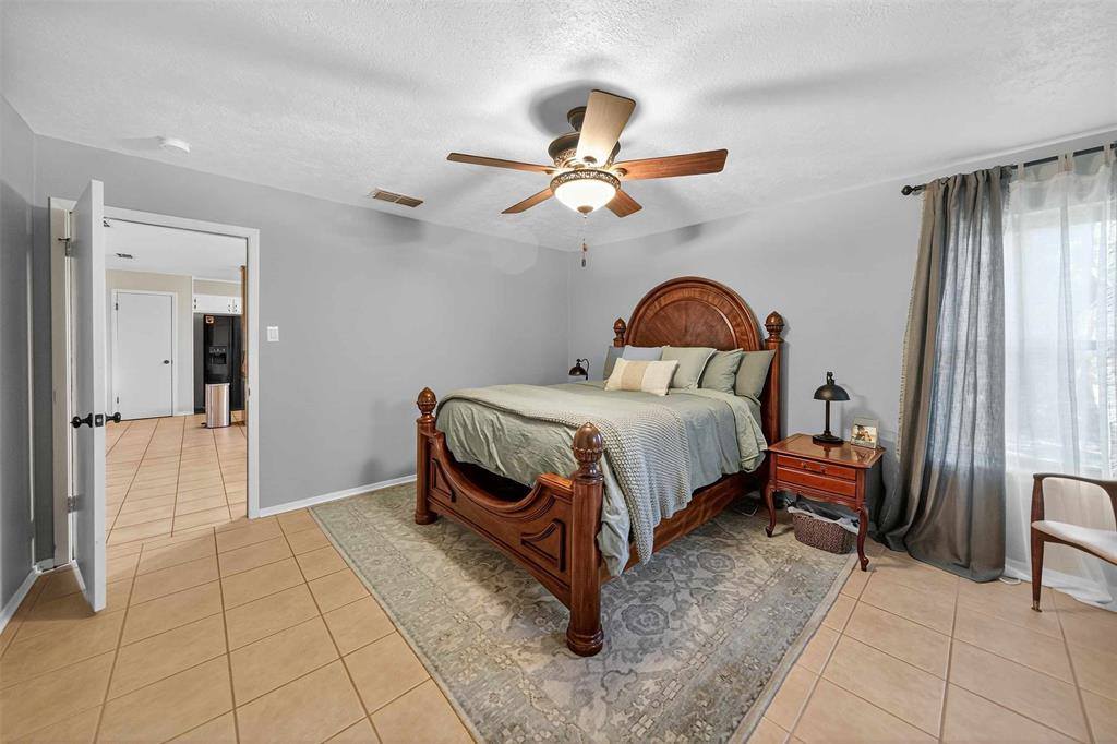 6828 Mandy Lane, Tyler, TX 75703