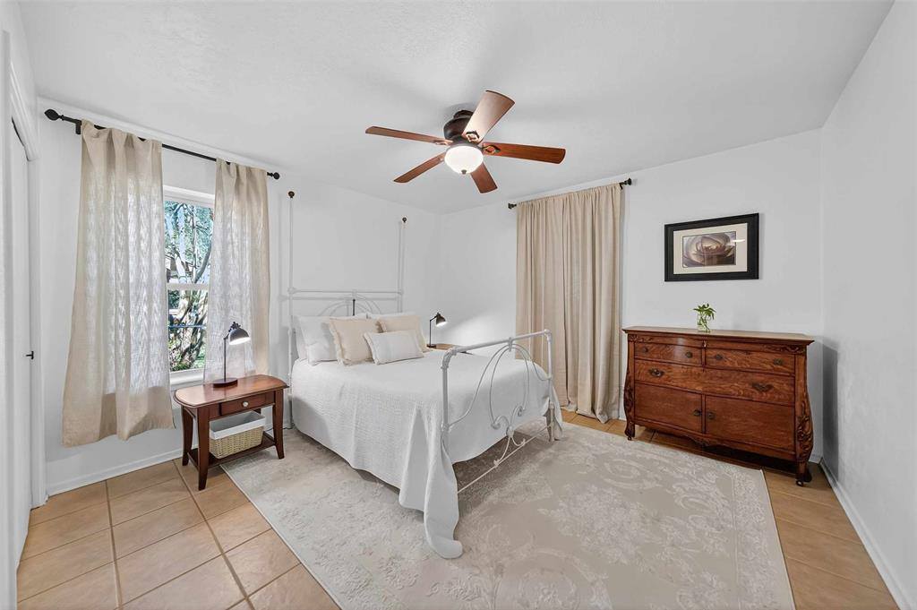 6828 Mandy Lane, Tyler, TX 75703