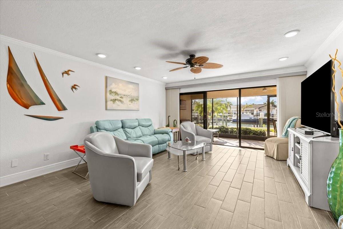 4730 Brittany Drive South, #36, Saint Petersburg, FL 33715