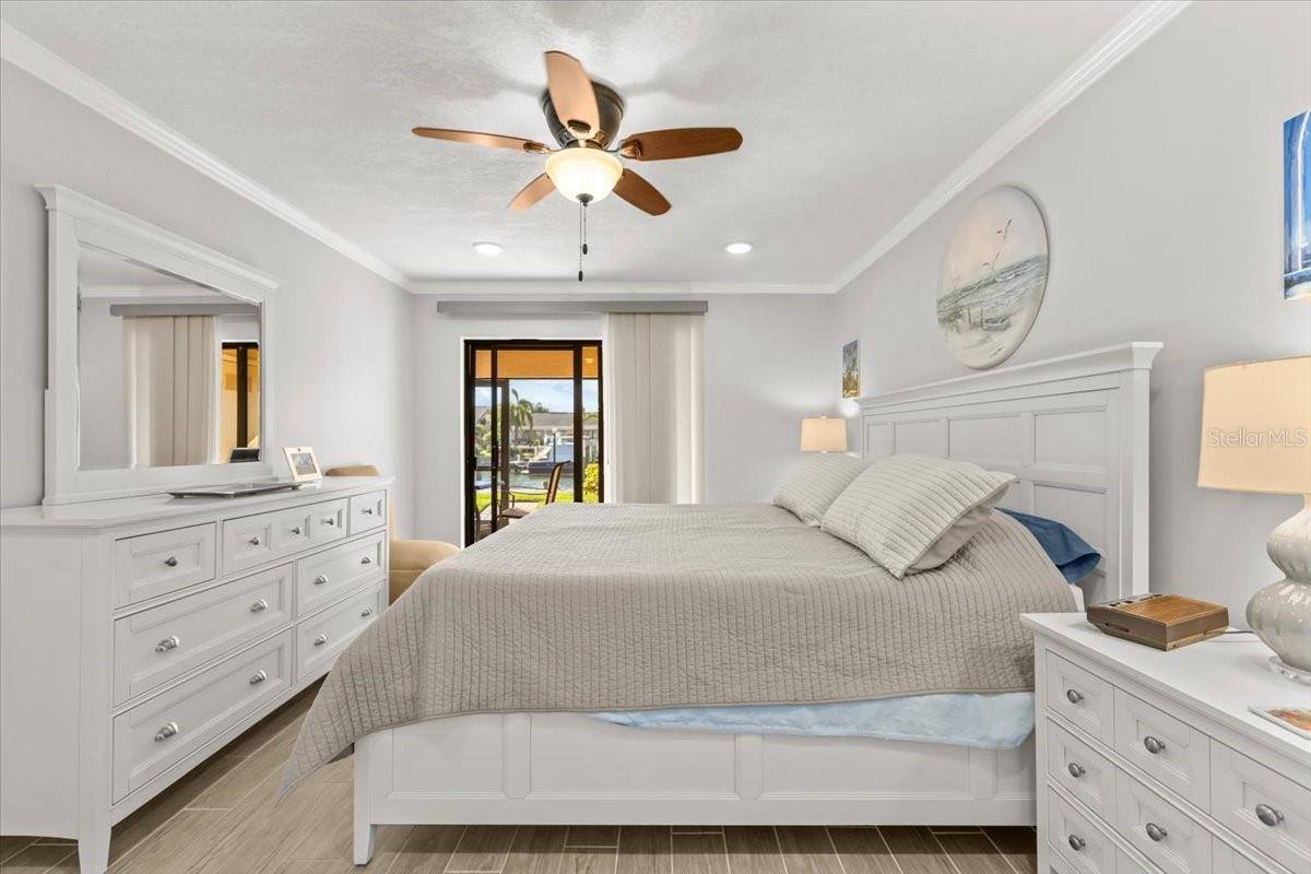 4730 Brittany Drive South, #36, Saint Petersburg, FL 33715