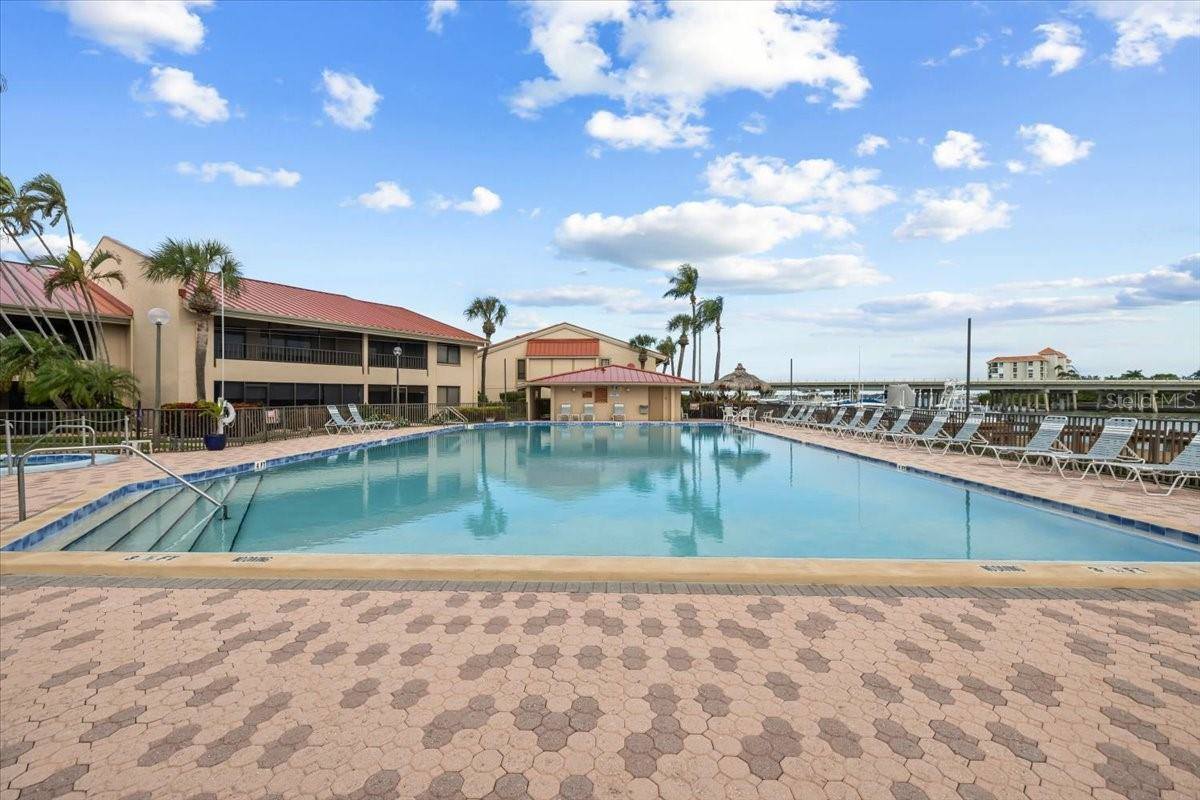 4730 Brittany Drive South, #36, Saint Petersburg, FL 33715