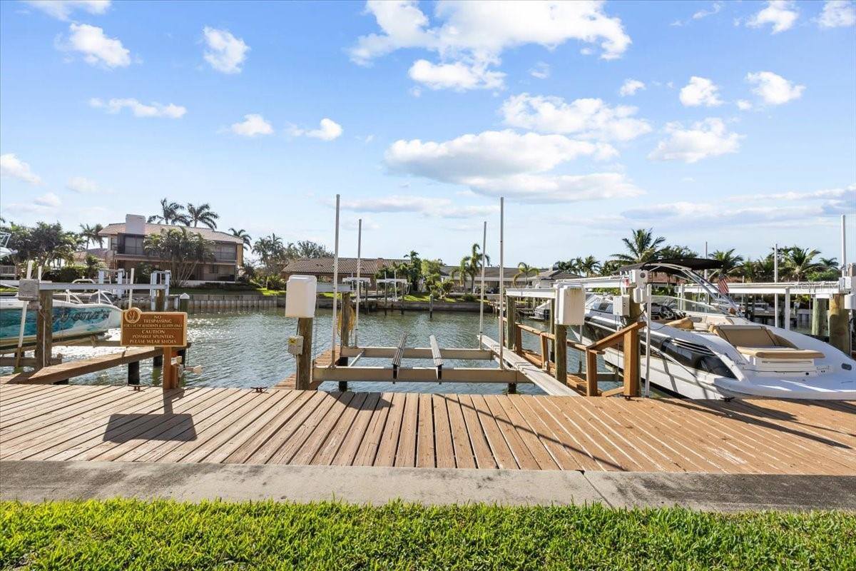 4730 Brittany Drive South, #36, Saint Petersburg, FL 33715