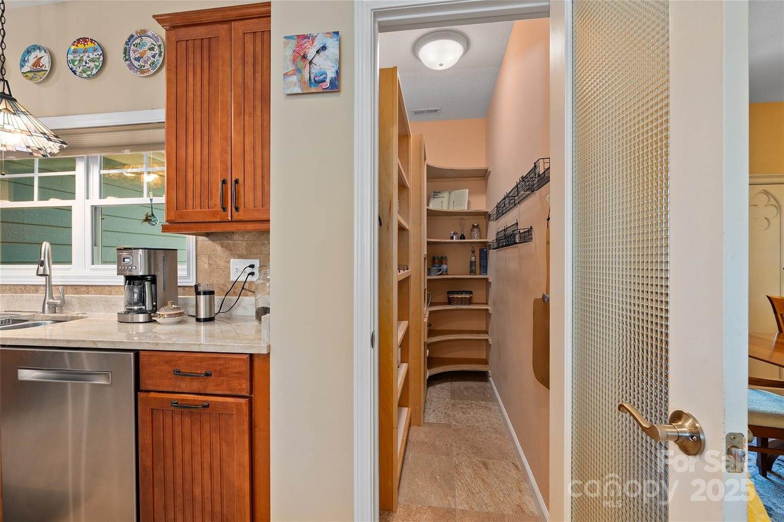 16 Farm Pond Lane, Candler, NC 28715