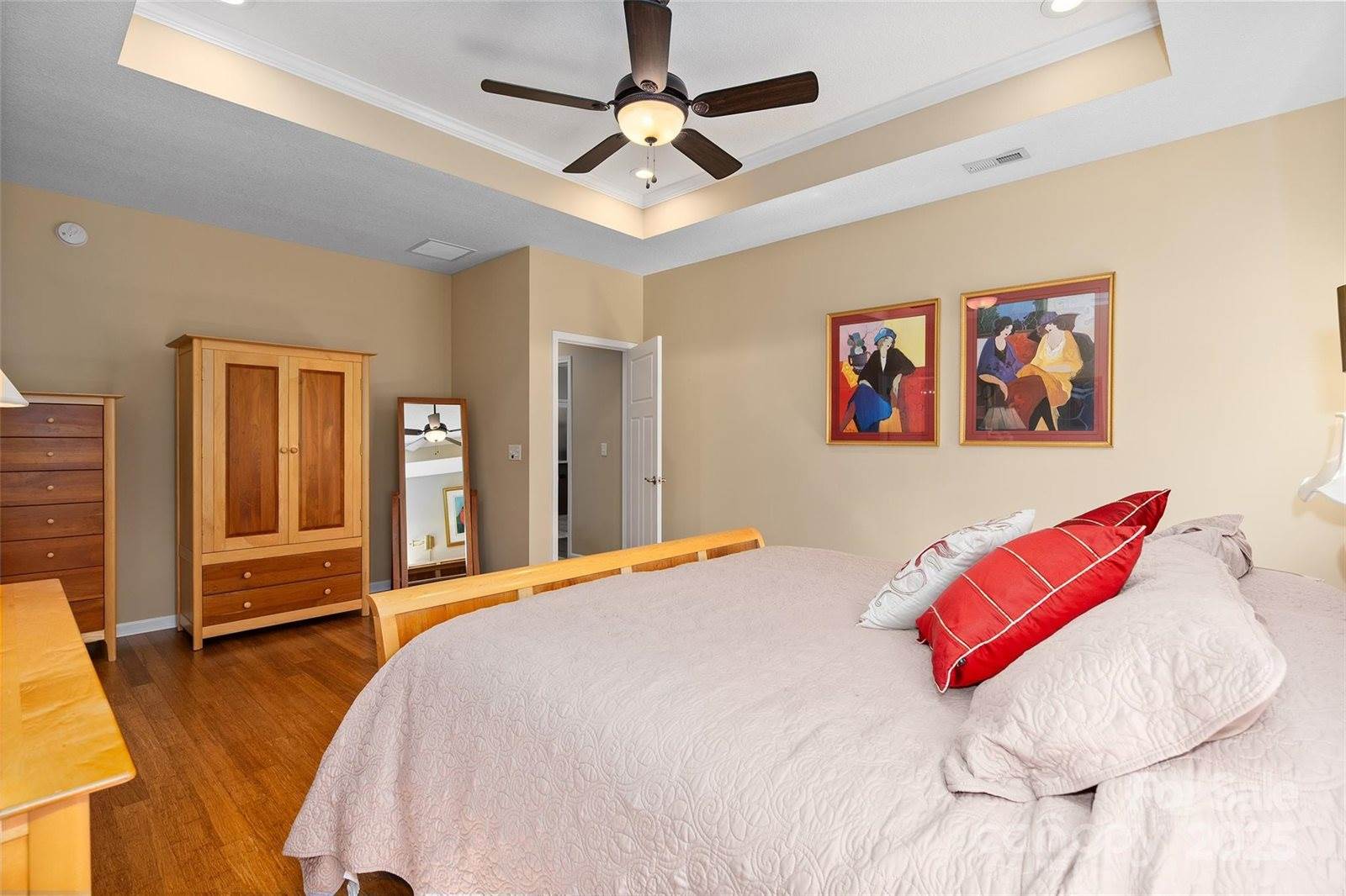 16 Farm Pond Lane, Candler, NC 28715