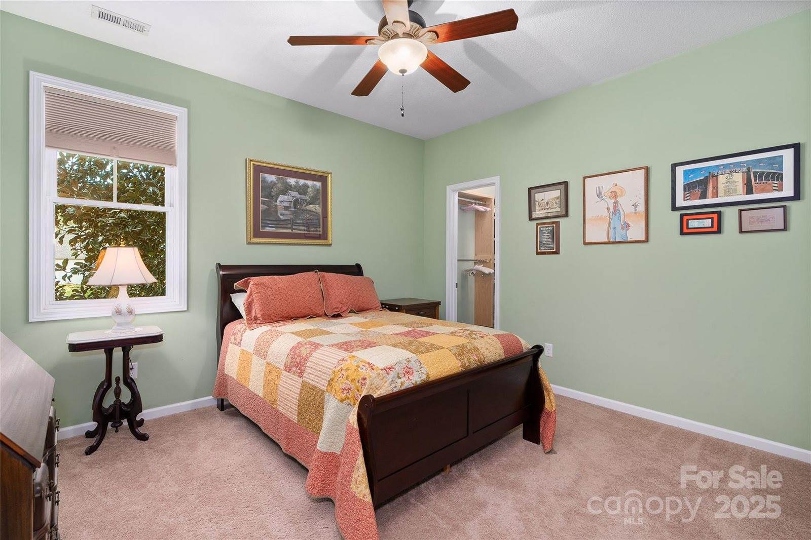 16 Farm Pond Lane, Candler, NC 28715