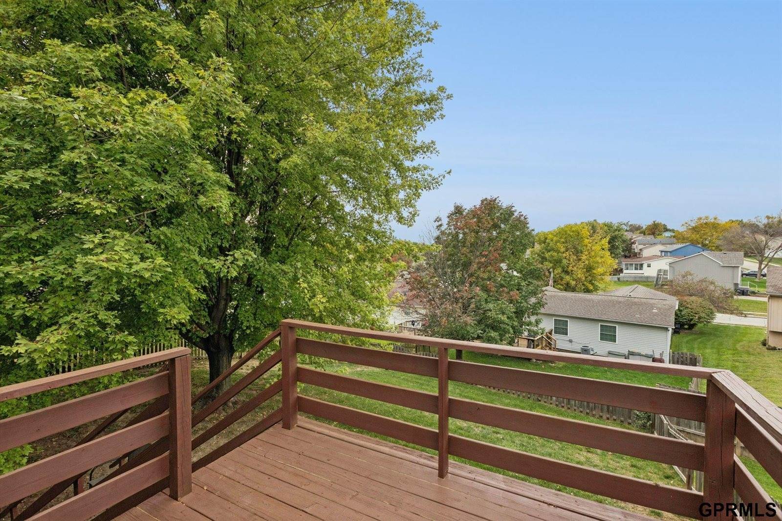 8928 North 78 Avenue Circle, Omaha, NE 68122