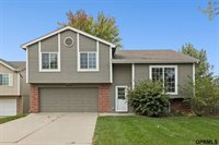 8928 North 78 Avenue Circle, Omaha, NE 68122