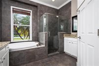 6105 47TH Street East, Bradenton, FL 34203