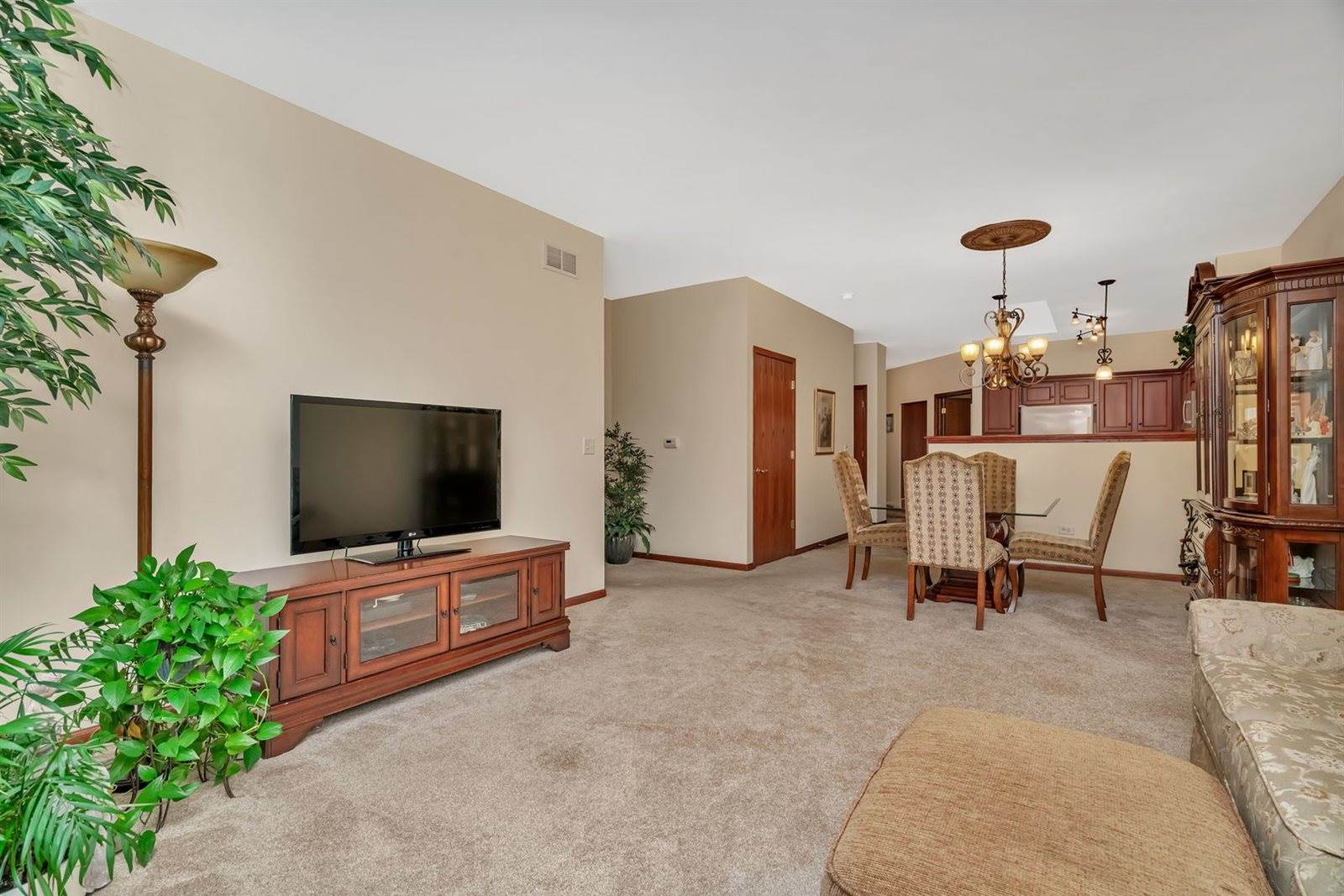 19222 104th Avenue, Mokena, IL 60448