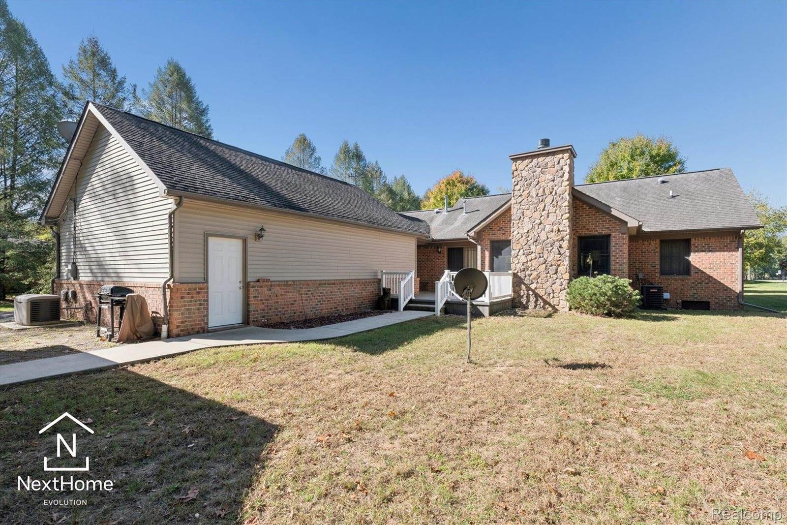 17401 Hannan Road, HuronCharterTownship_Wayne, MI 48164