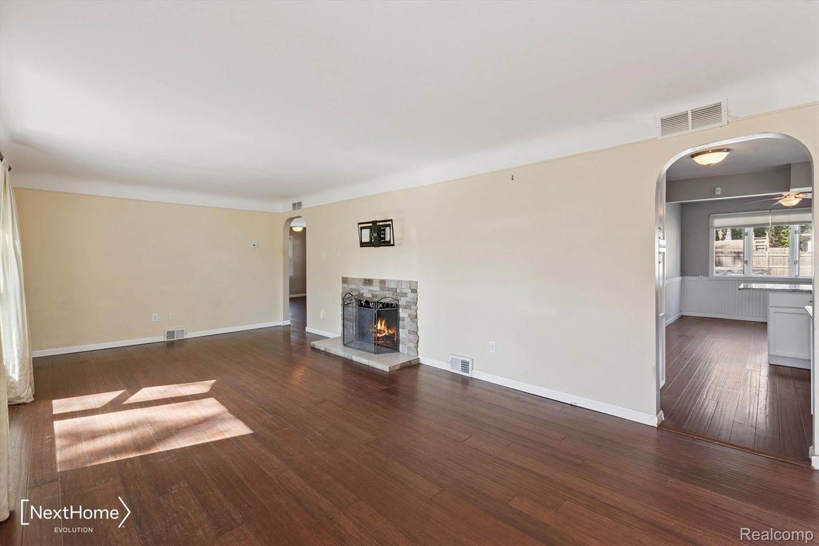 34752 John Hauk Street, WestlandCity_Wayne, MI 48185