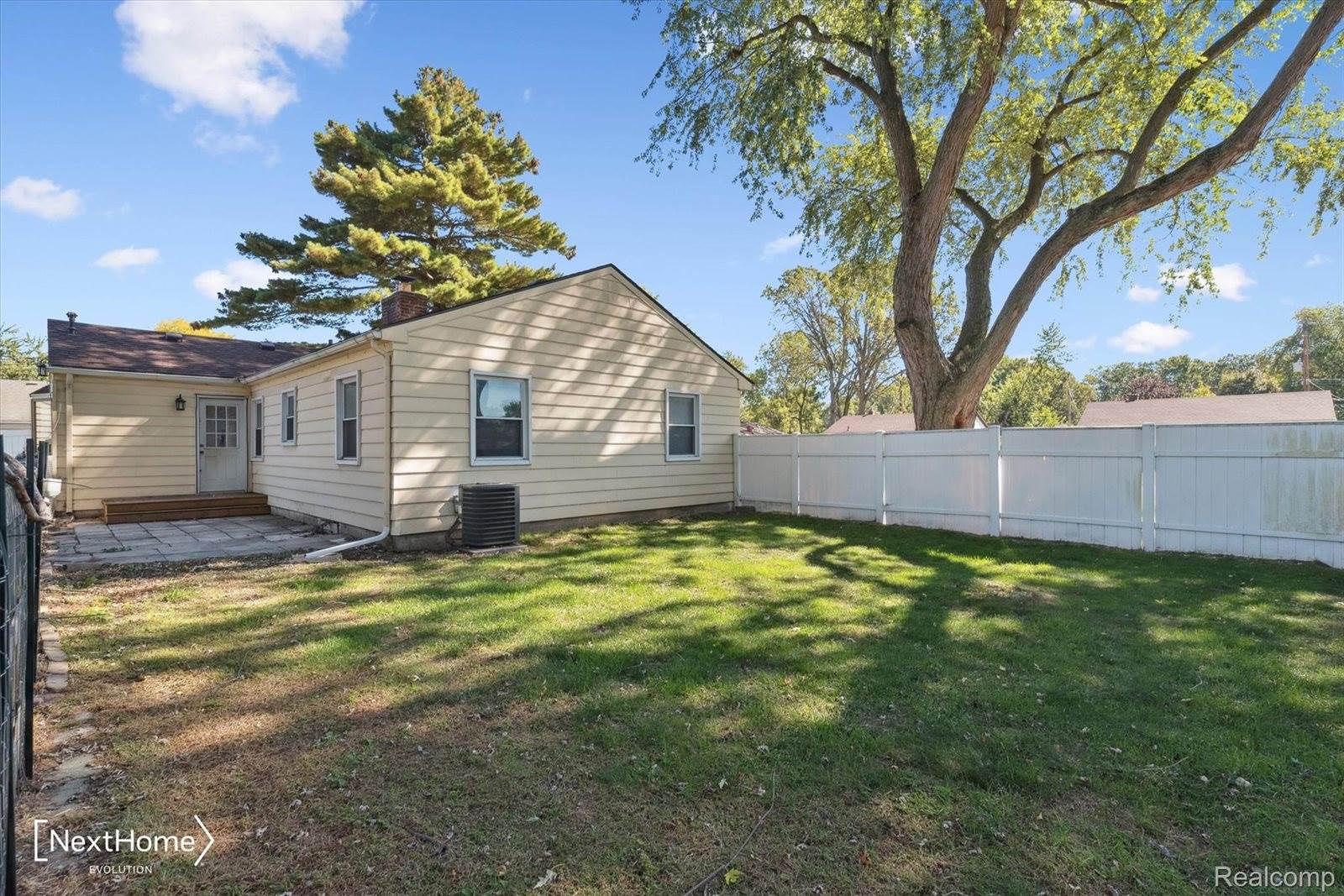 34752 John Hauk Street, WestlandCity_Wayne, MI 48185