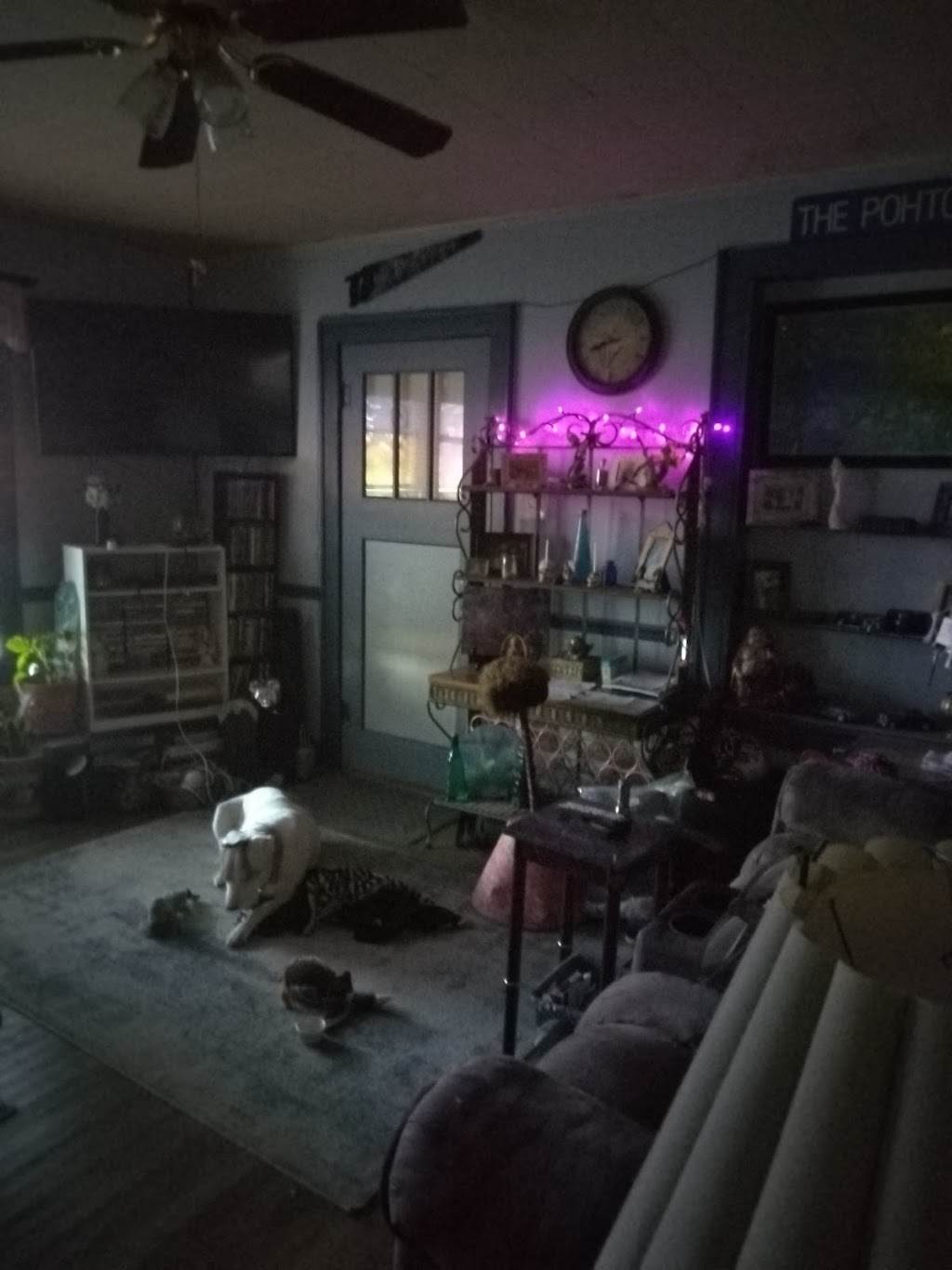 212 1st Pinehiil, Sprinhill, LA 70175