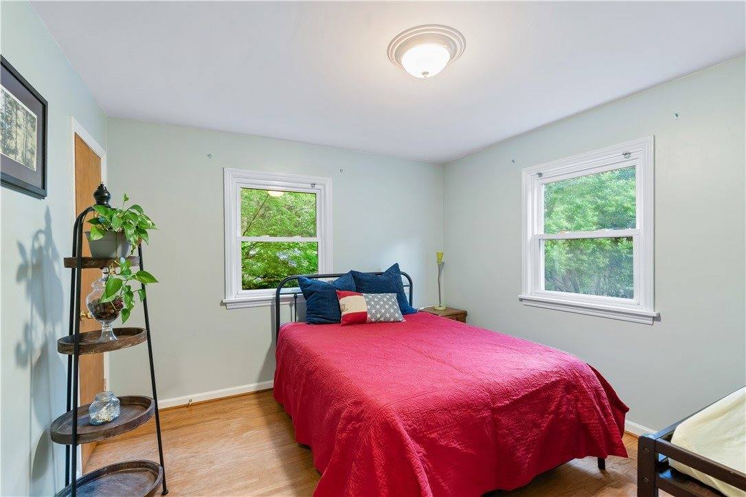 26 Oakridge Drive, Irondequoit, NY 14617