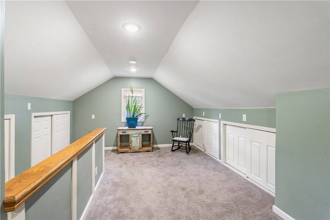 26 Oakridge Drive, Irondequoit, NY 14617