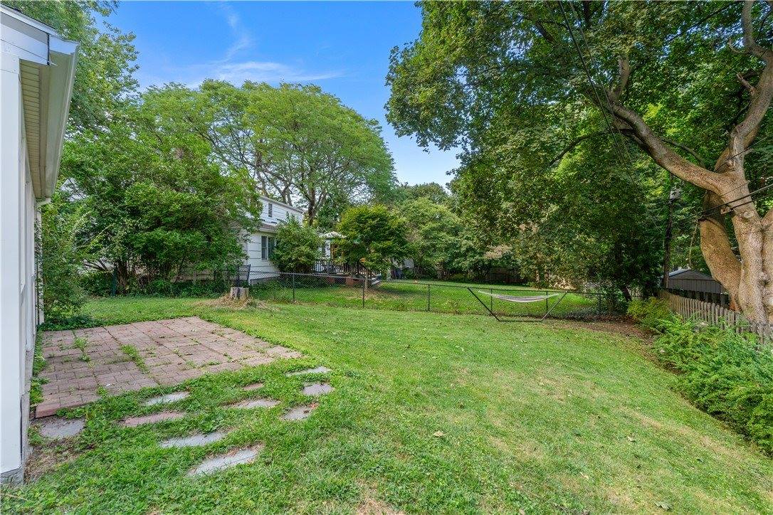 26 Oakridge Drive, Irondequoit, NY 14617