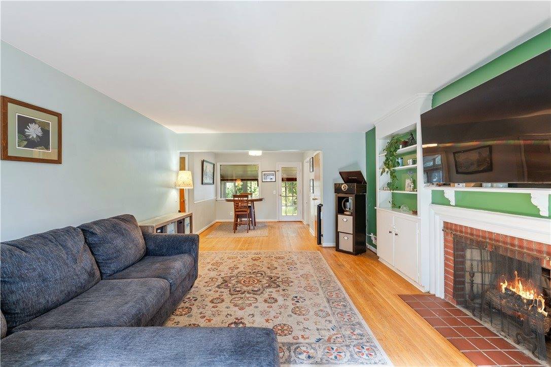 26 Oakridge Drive, Irondequoit, NY 14617