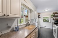 26 Oakridge Drive, Irondequoit, NY 14617