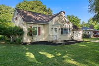 26 Oakridge Drive, Irondequoit, NY 14617