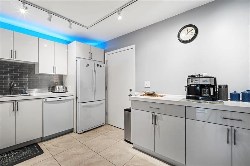 4750 NW 22nd Ct 208, #208, Lauderhill, FL 33313