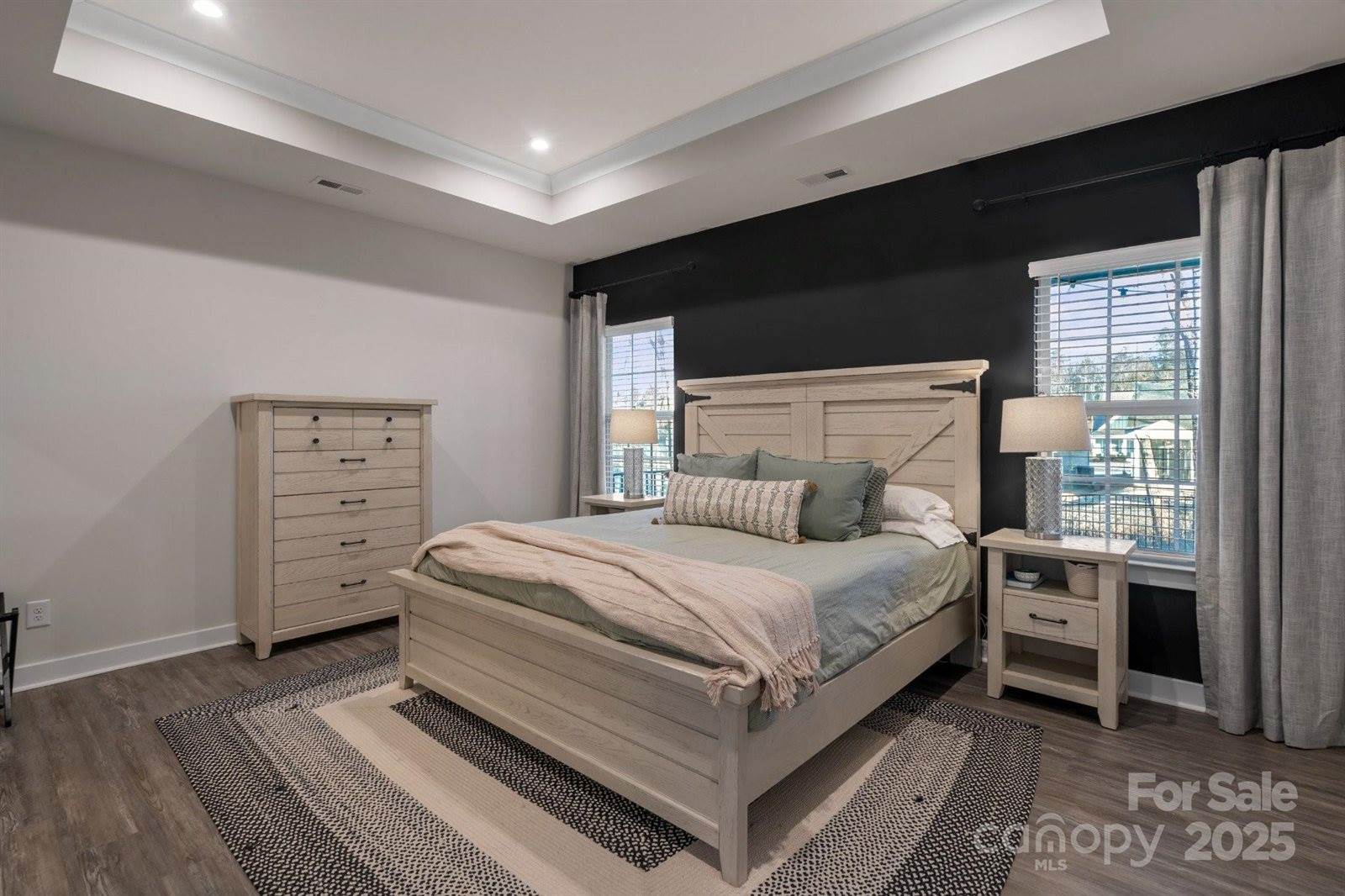 5066 Summer Surprise Lane, Charlotte, NC 28215