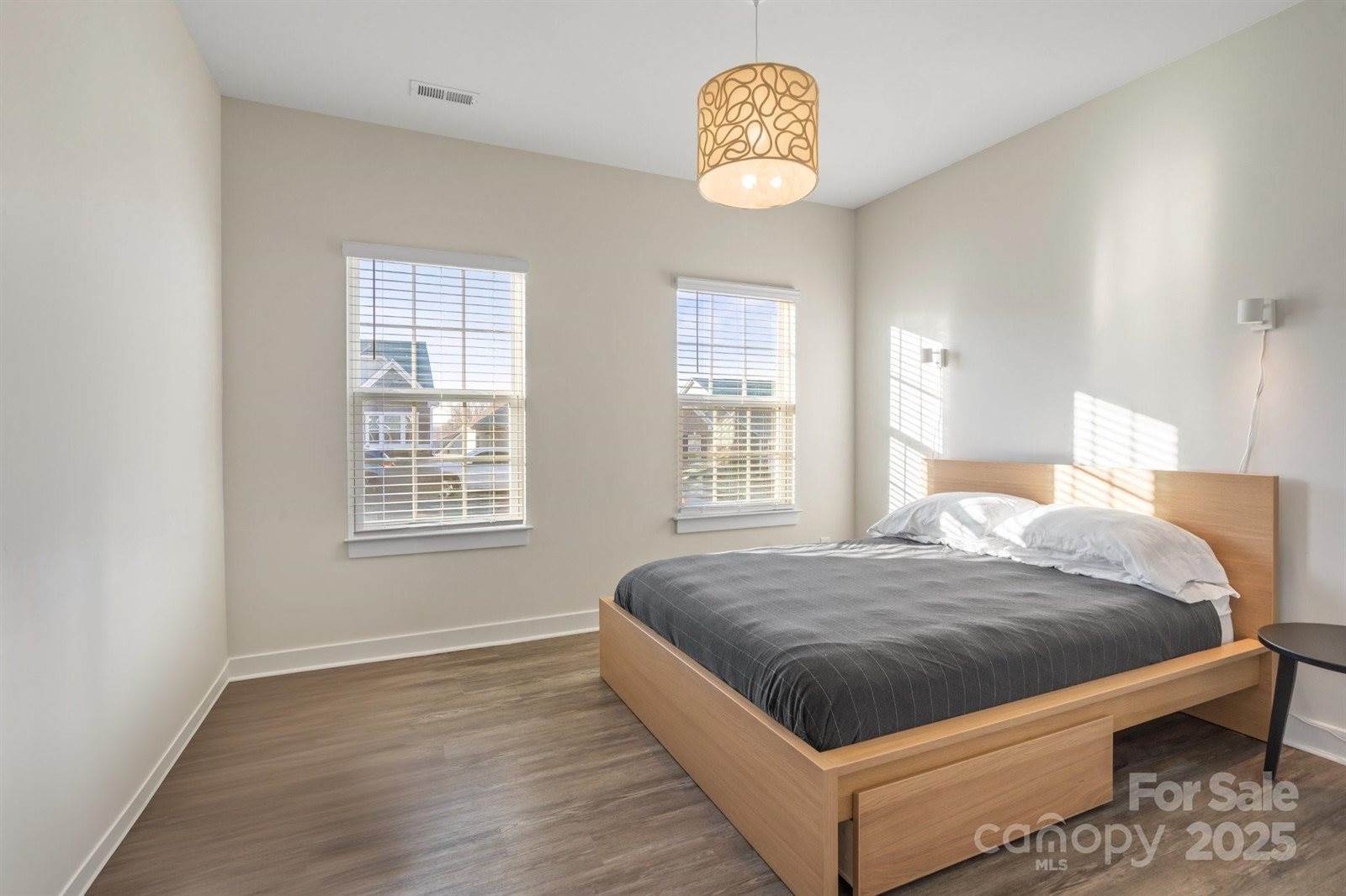 5066 Summer Surprise Lane, Charlotte, NC 28215