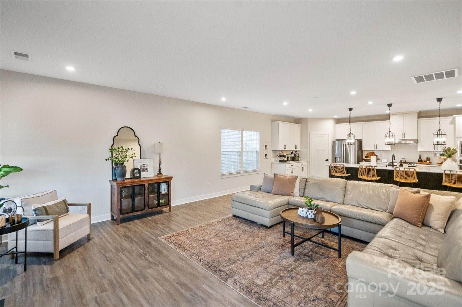 5066 Summer Surprise Lane, Charlotte, NC 28215