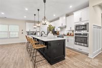 5066 Summer Surprise Lane, Charlotte, NC 28215