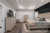 5066 Summer Surprise Lane, Charlotte, NC 28215