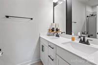 5066 Summer Surprise Lane, Charlotte, NC 28215