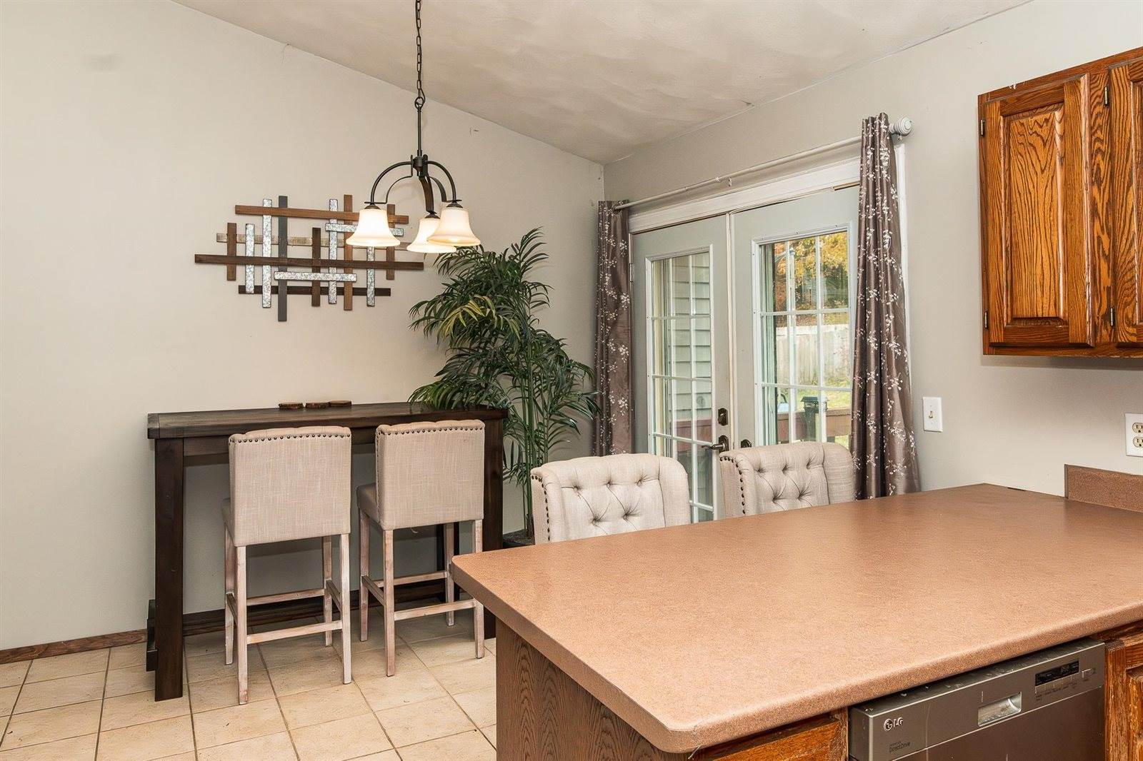 2930 Muir Field, Madison, WI 53719