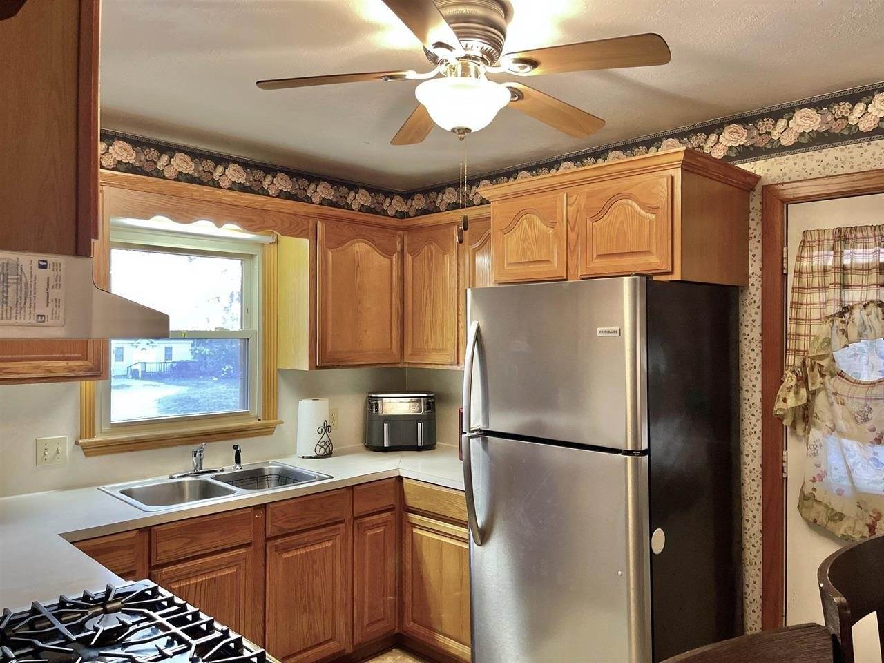 1311 North 9th St, Arkansas City, KS 67005