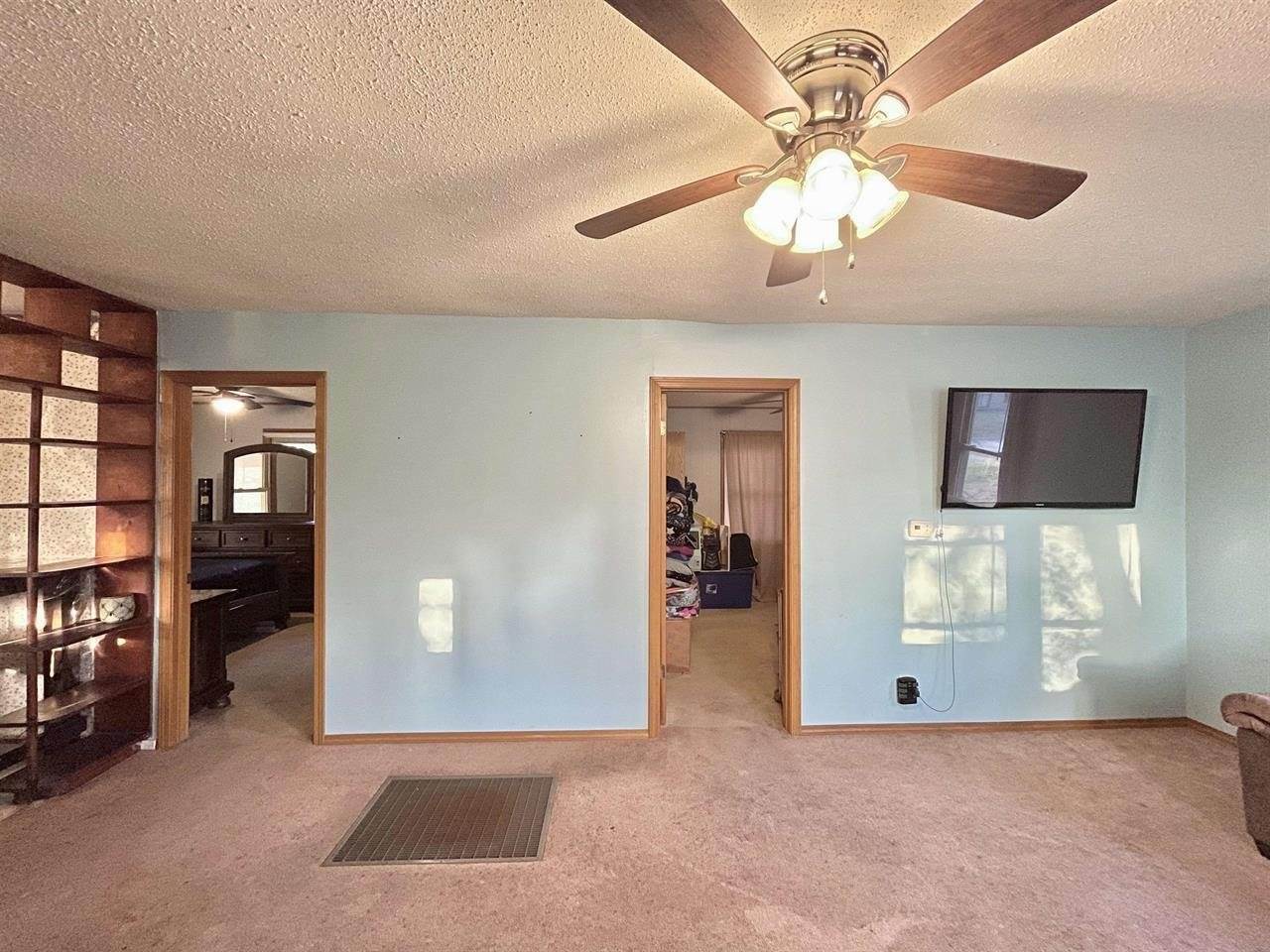 1311 North 9th St, Arkansas City, KS 67005