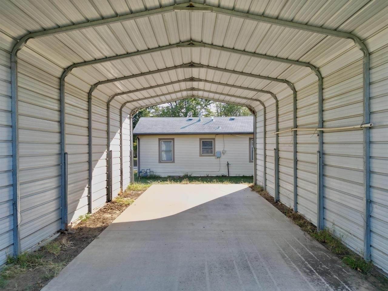 1311 North 9th St, Arkansas City, KS 67005