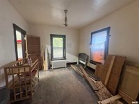 111 North Park Street, Savanna, IL 61074