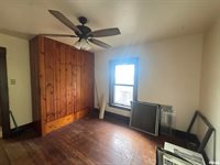 111 North Park Street, Savanna, IL 61074