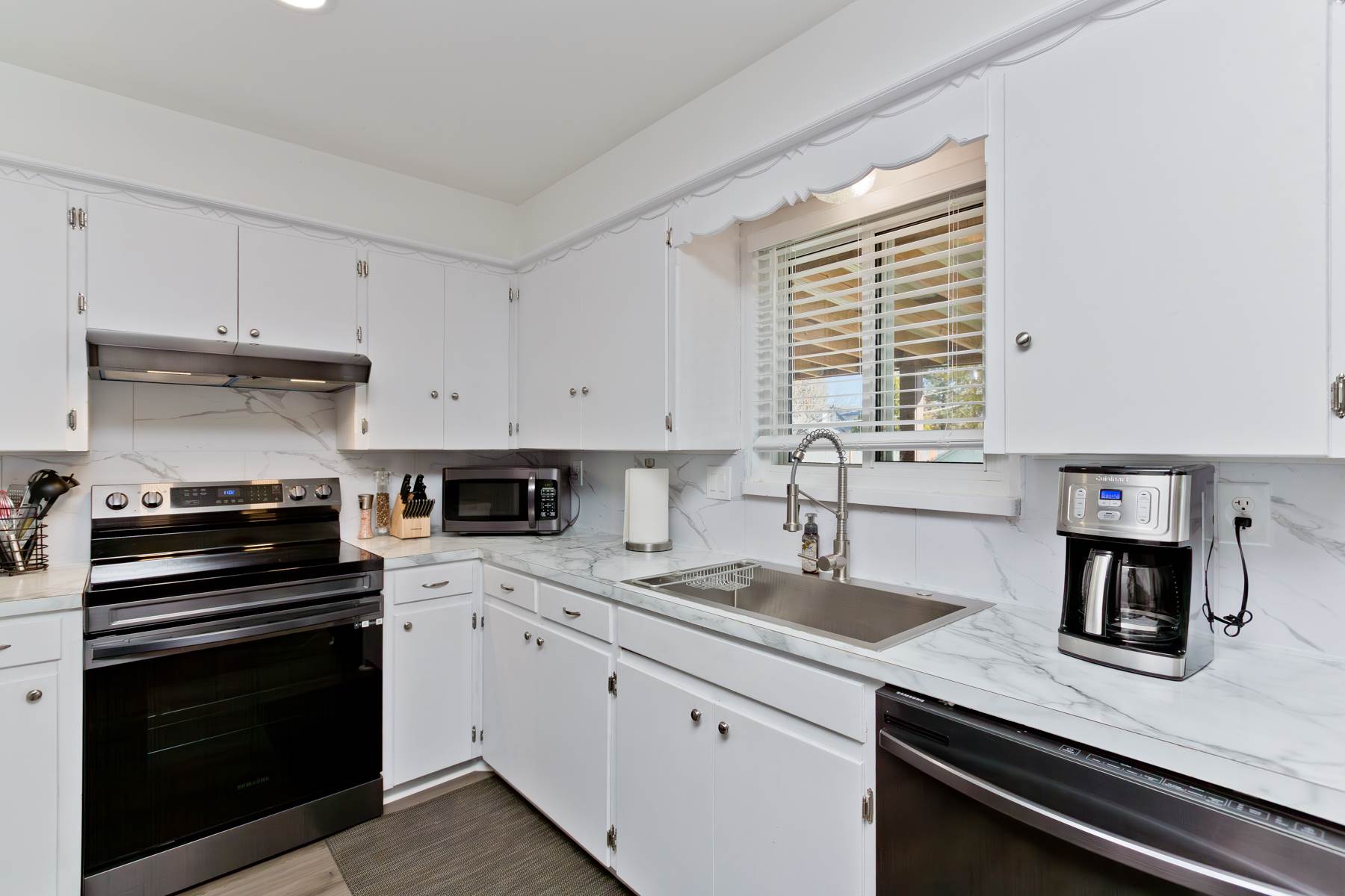 506 33 road, Clifton, CO 81520