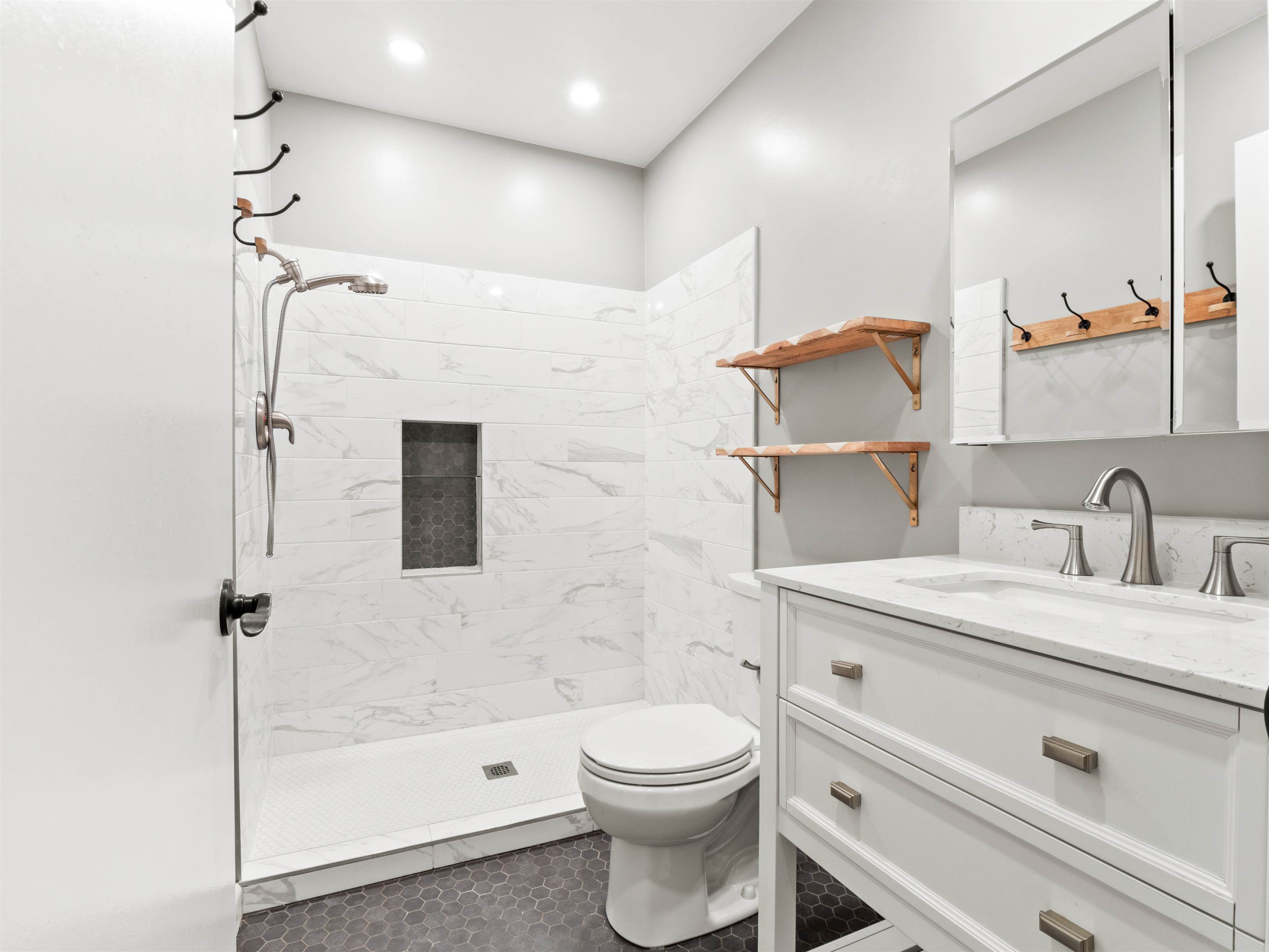 23379 Calle Arino, Valencia, CA 91355