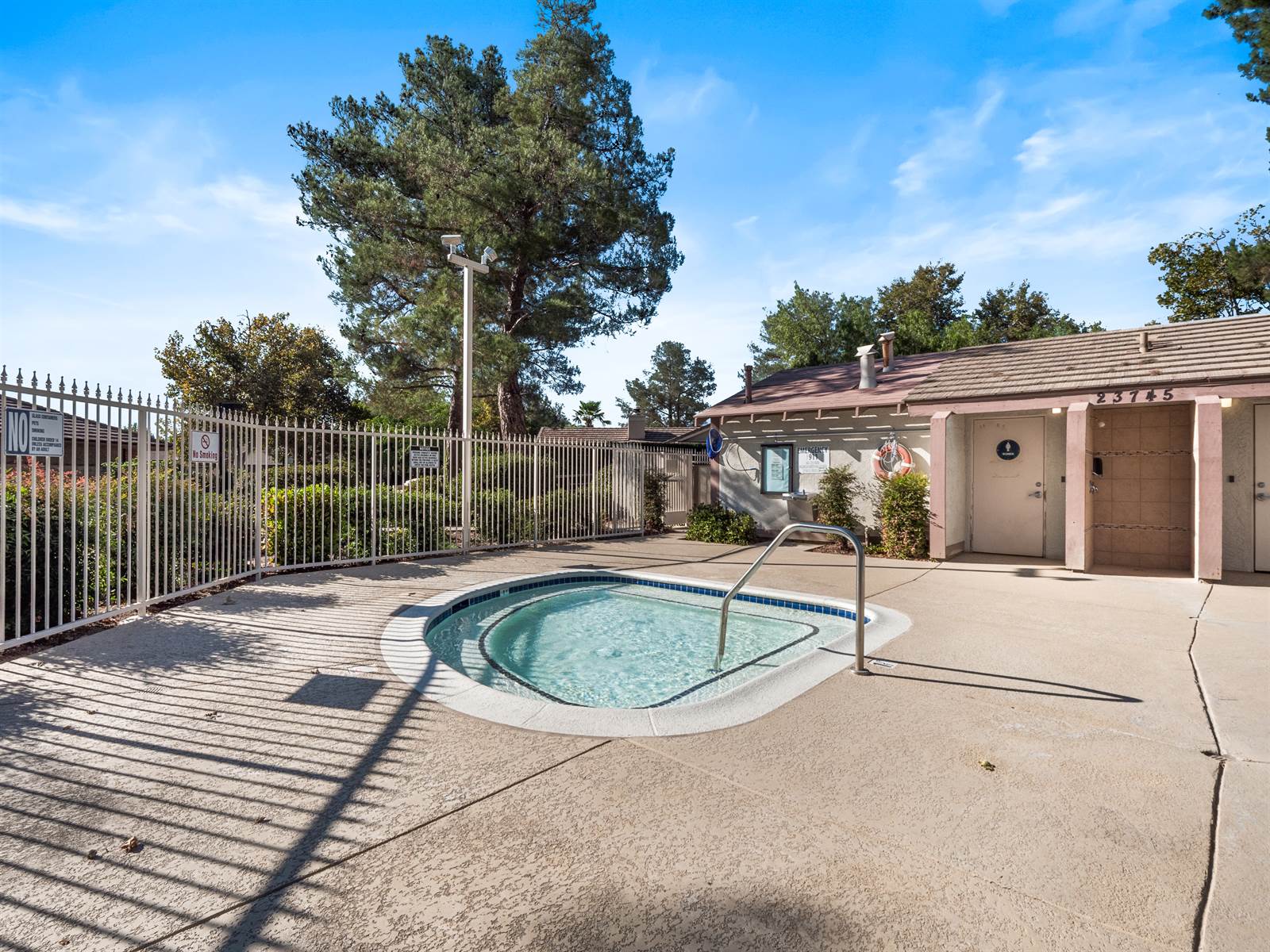 23379 Calle Arino, Valencia, CA 91355